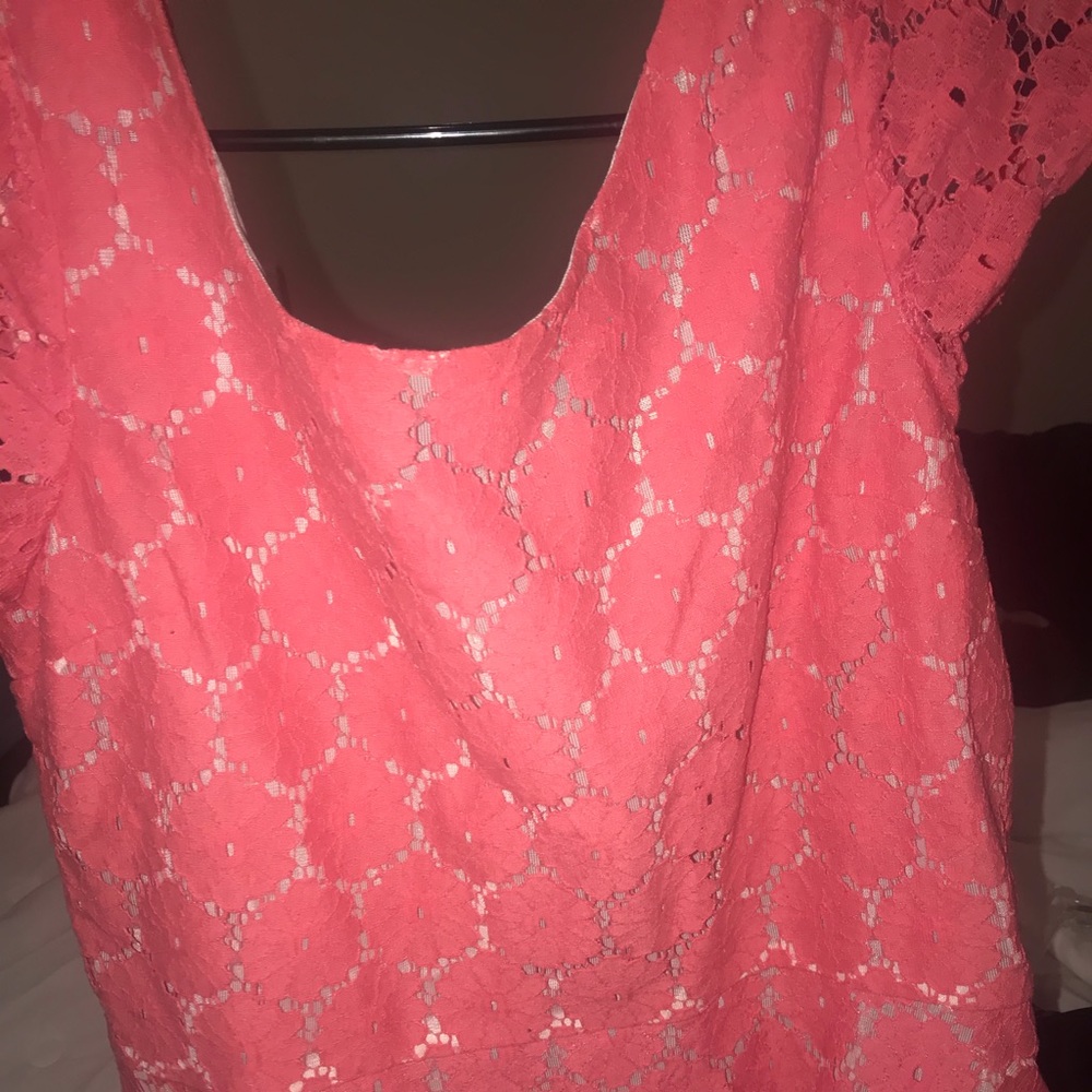 Scoop neck peplum top